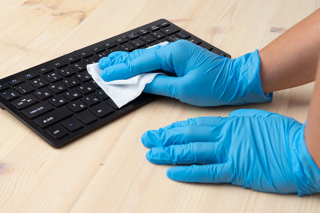 ניקוי מקלדת